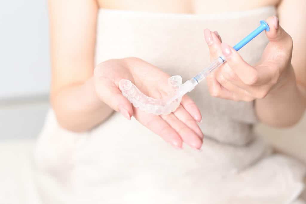 Blanqueamiento dental en casa